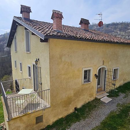Casa Nel Verde Ca Dla Cola Mombasiglio Bagian luar foto